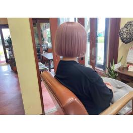 「色を楽しむ大人女子へ！金髪から作るふんわり透明感の薄ピンクボブ」名称未設定のデザイン
